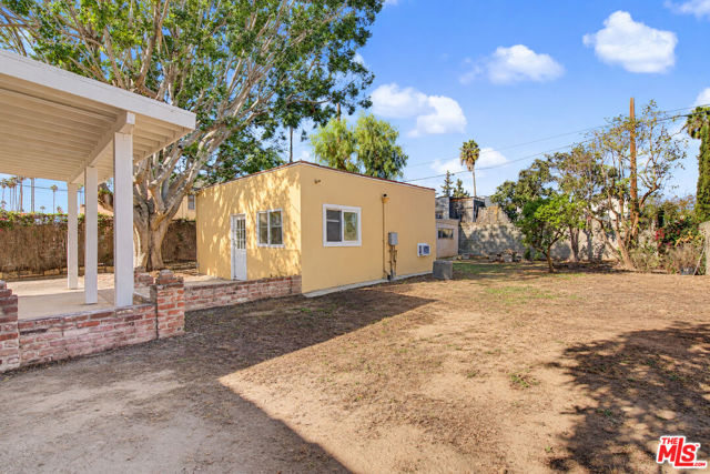 1283 South WINDSOR photo 40