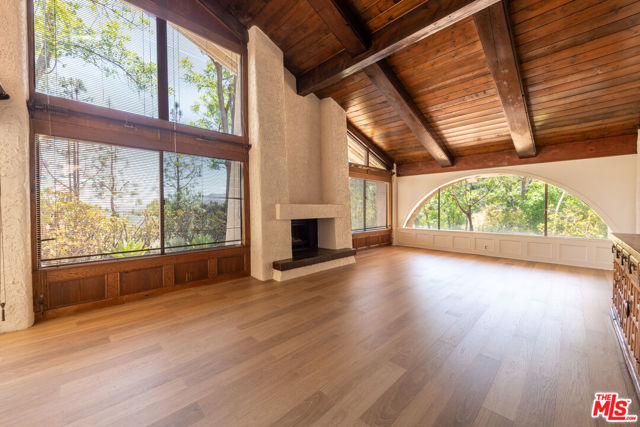 13033 Sky Valley Road, Los Angeles CA: https://media.crmls.org/mediaz/fade8120-753f-43ef-847c-585444b902da.jpg