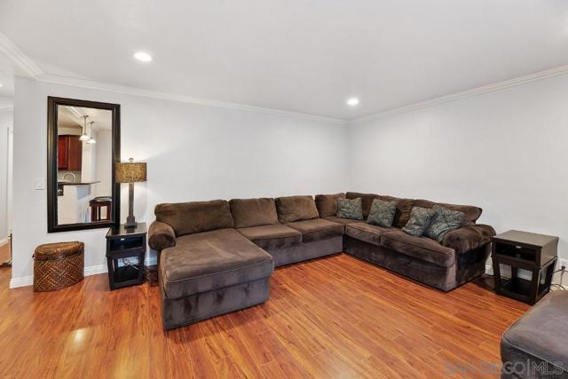 5055 Collwood Blvd, San Diego CA: https://media.crmls.org/mediaz/fadebd6e-7fbd-471e-ad7b-6a4c81dc952e.jpg