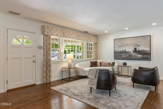 4650 Encinas Drive, La Canada Flintridge CA: https://media.crmls.org/mediaz/fadf48bb-2856-4028-a8e5-979dda1bc0b9.jpg