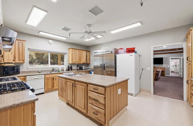 1 Pipe Creek Road, Mountain Center CA: https://media.crmls.org/mediaz/fadfd991-c309-4314-907b-36b383beeffd.jpg