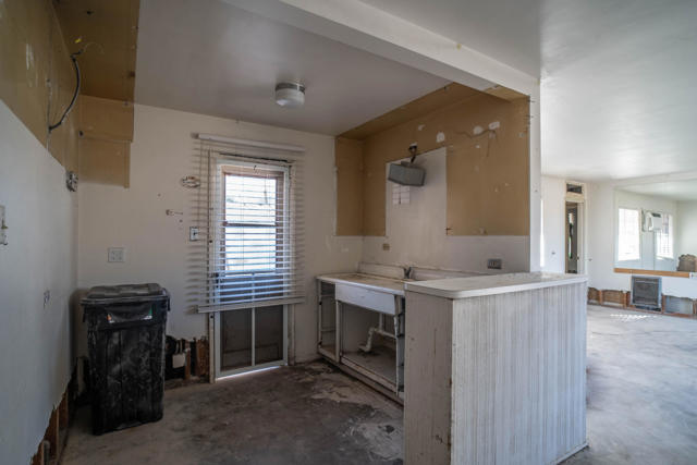 77643 Temecula, La Quinta CA: https://media.crmls.org/mediaz/fae01061-6469-4b22-884d-6336e14ce40c.jpg