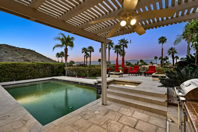 26 Alta Vista, Rancho Mirage CA: https://media.crmls.org/mediaz/fae1e64d-5b4f-40c8-b9af-37f3c56afdc8.jpg