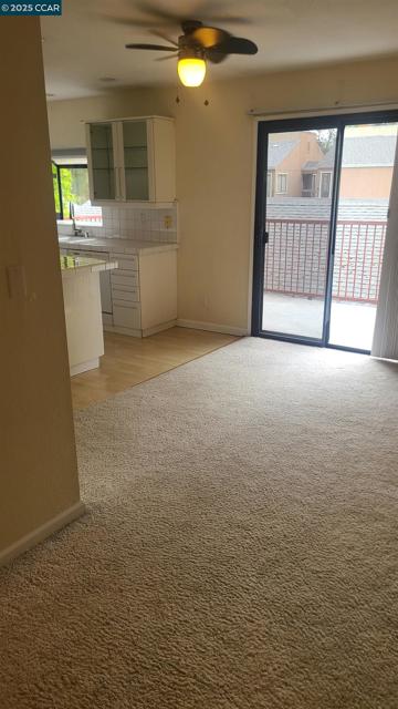 7977 Arcade Lake Ln, Citrus Heights CA: https://media.crmls.org/mediaz/fae2b3c0-0ae2-4117-a905-4c4f95b4020a.jpg