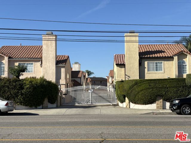 14411 Nordhoff Street, Panorama City CA: https://media.crmls.org/mediaz/fae38d05-3acd-4f88-bcfb-08e985d523e6.jpg
