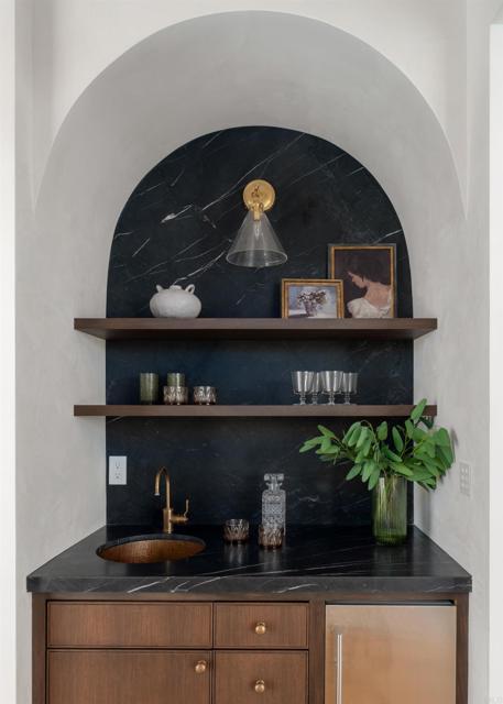 6260 Waverly Avenue, La Jolla CA: https://media.crmls.org/mediaz/fae4e7fb-393f-49d2-abd0-90e9e6f13600.jpg