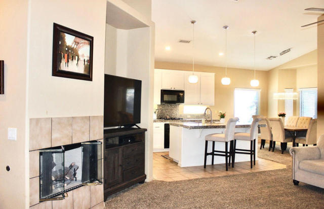 79729 Carmel Valley Ave Avenue, Indio CA: https://media.crmls.org/mediaz/fae54fda-3fda-4ece-8ecc-25b6cbfb7a30.jpg