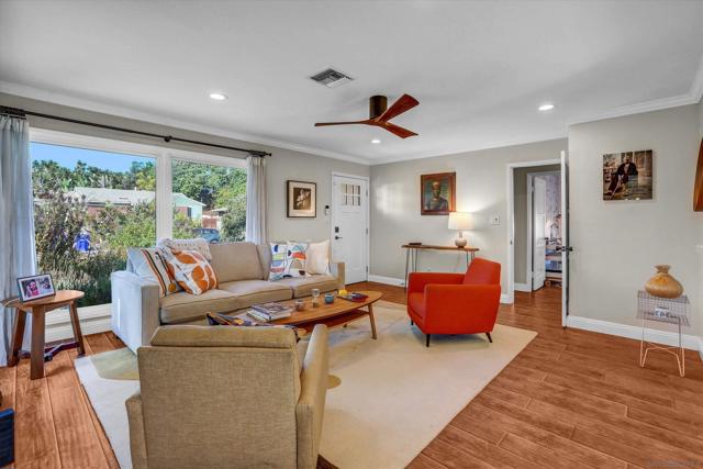 4113 Loma Alta Dr, San Diego CA: https://media.crmls.org/mediaz/fae6d32c-1a1b-45e2-bf19-bf9cf4dcfd10.jpg
