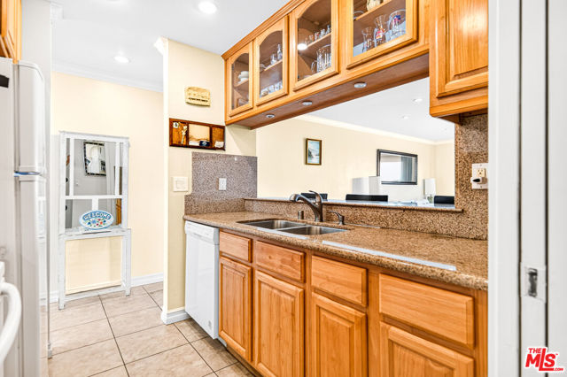 200 East Surfside Drive photo 13