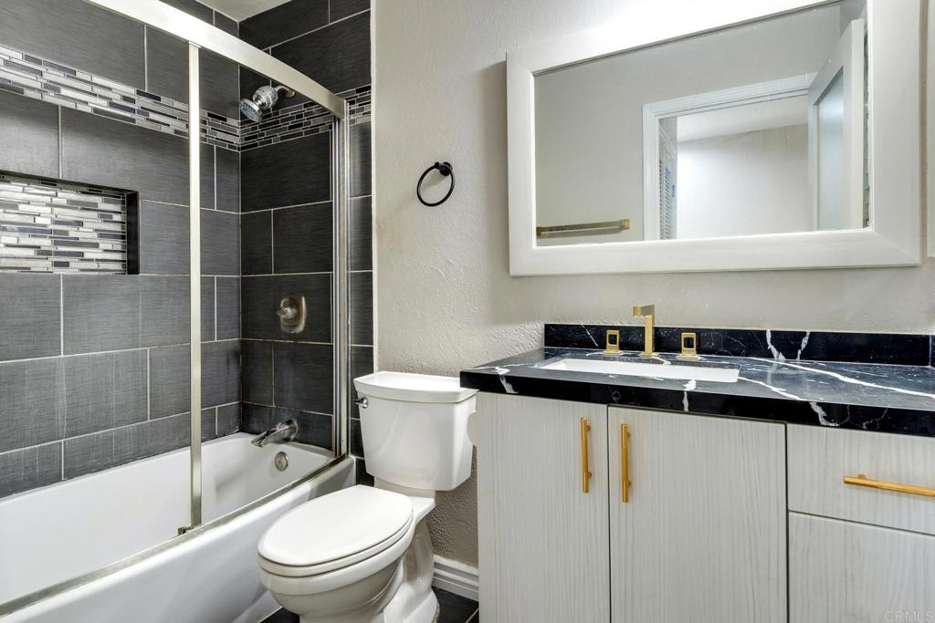 2828 Famosa Boulevard - photo 9