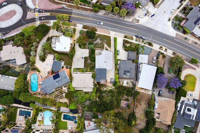 5021 Foothill Blvd, San Diego CA: https://media.crmls.org/mediaz/fae84893-aabf-464b-80f9-65ba39aa6059.jpg