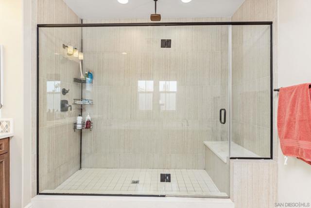 12712 Cloudbreak Ave, San Diego CA: https://media.crmls.org/mediaz/fae8e456-29fe-419d-9879-ce7d03cac275.jpg