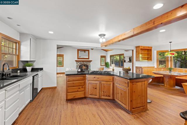 3505 Euclid Ave, Concord CA: https://media.crmls.org/mediaz/fae9bfee-71d2-478a-8f89-79d77875f162.jpg