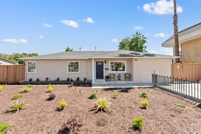 4172 Will Rogers Drive, San Jose CA: https://media.crmls.org/mediaz/faec2b0c-aa32-4083-9678-644802d14ec1.jpg