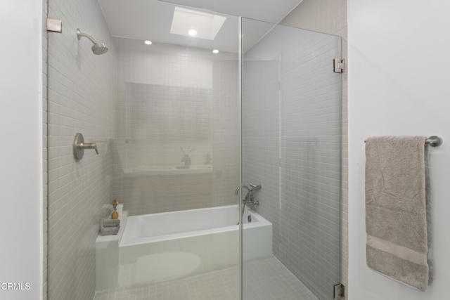 3832 E Casselle Avenue, Orange CA: https://media.crmls.org/mediaz/faed65e2-e9eb-477c-9ed6-56be7393fc18.jpg