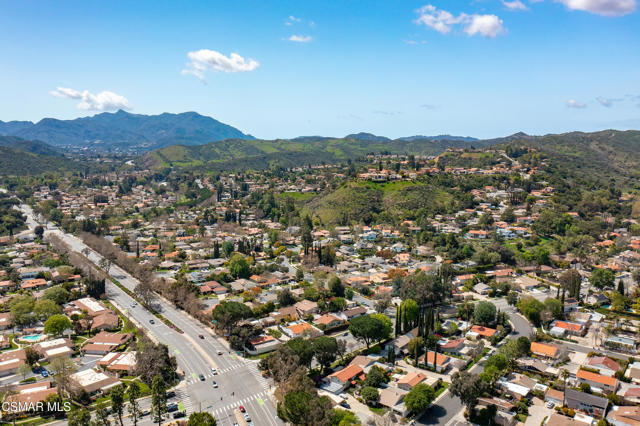 1161 Triunfo Canyon Road, Westlake Village CA: https://media.crmls.org/mediaz/faed8f7f-73ec-45a2-a23d-e0b2de9d809a.jpg