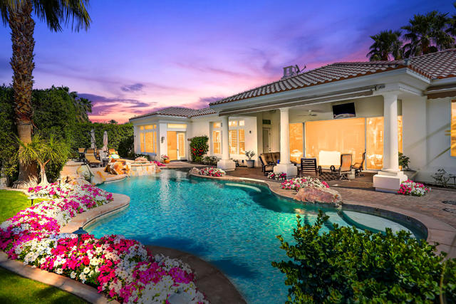 51173 Marbella Court, La Quinta CA: https://media.crmls.org/mediaz/faee2c19-2bbe-43af-9689-9a2980dde6f6.jpg