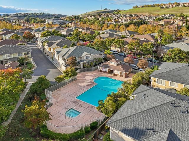 337 Ballymore Circle, San Jose CA: https://media.crmls.org/mediaz/faee8c72-8660-4541-ac33-386050d54492.jpg