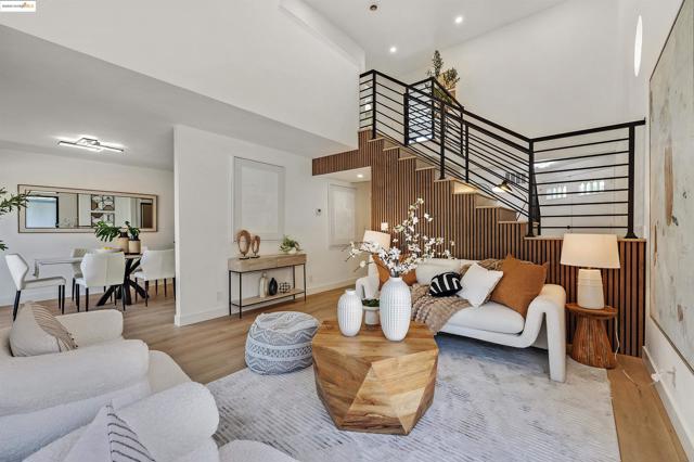 2863 El Capitan Dr, Pleasanton CA: https://media.crmls.org/mediaz/faee9555-6281-44a4-8fb3-35e5353abd87.jpg