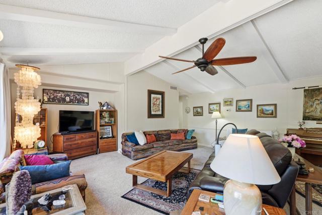 Detail Gallery Image 10 of 40 For 18218 Paradise Mountain Rd Spc 179 #LOT 179,  Valley Center,  CA 92082 - 2 Beds | 2 Baths