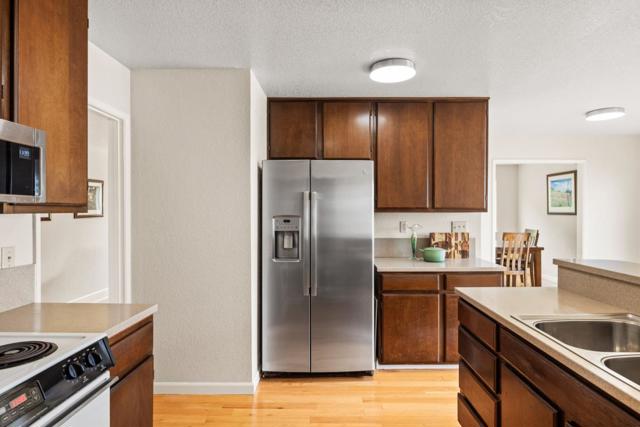 3097 Messinger Drive, Marina CA: https://media.crmls.org/mediaz/faef63ce-97ef-41bd-acad-57506519a851.jpg