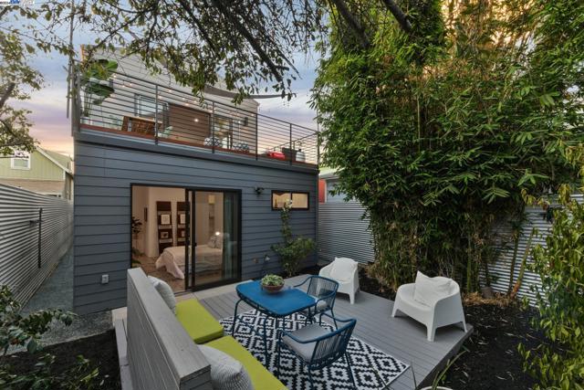 Image 3 of 51 For 730 Henry Street