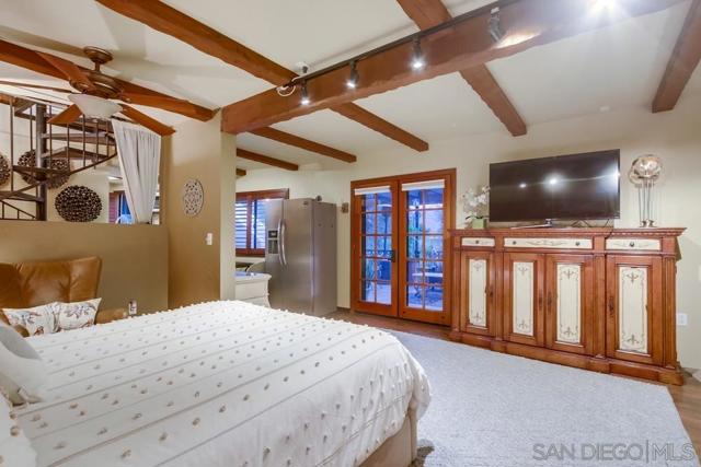 1935 Vista De La Montana, El Cajon CA: https://media.crmls.org/mediaz/faf2521a-11b5-40c0-9ac5-7e98d0e6ac08.jpg