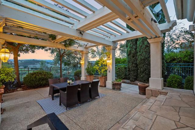 5253 Vicenza Way, San Jose CA: https://media.crmls.org/mediaz/faf295f3-d41a-46ad-bb2a-90e2b17edc47.jpg