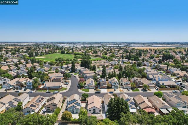 868 Clifton Way, Vacaville CA: https://media.crmls.org/mediaz/faf3380d-257c-43fd-a2b2-175aac7d8433.jpg