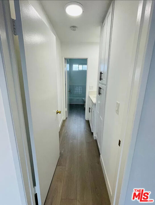 1009 N Edinburgh Avenue, West Hollywood CA: https://media.crmls.org/mediaz/faf443e5-deb9-4080-9466-215c8947bd63.jpg