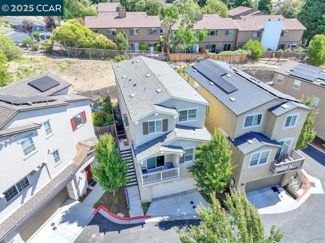 476 Colina Way, El Sobrante CA: https://media.crmls.org/mediaz/faf44982-2477-4f88-a8f5-c653d30f33f1.jpg