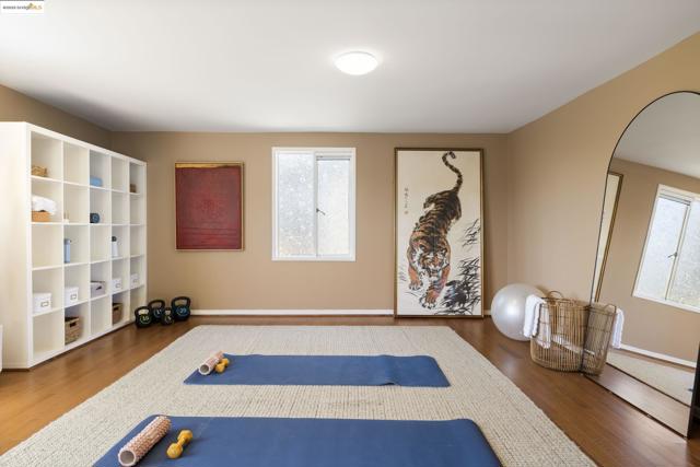 1971 Hoover Ave, Oakland CA: https://media.crmls.org/mediaz/faf4de82-4b26-44f2-ba54-3b5a709ec261.jpg