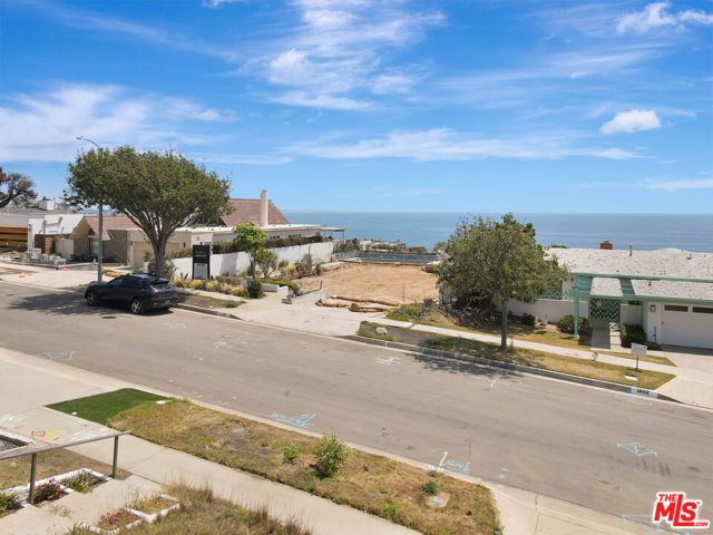 Drew Fenton | 18151 Kingsport Drive Malibu CA | MLS: 7358785