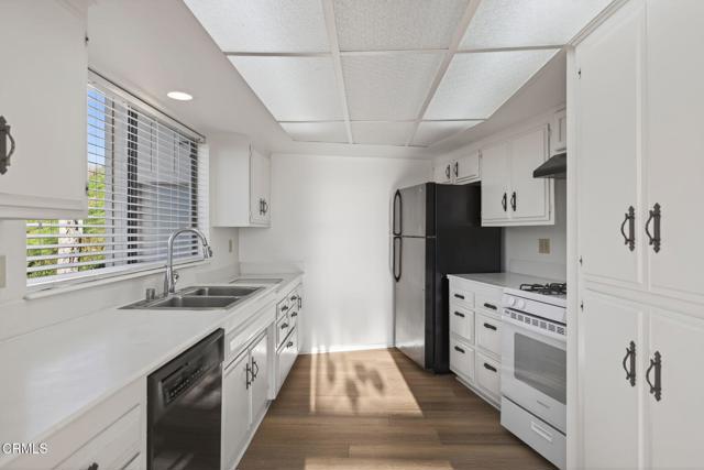 Detail Gallery Image 34 of 79 For 4149 Foothill Rd, Ventura,  CA 93003 - 4 Beds | 3 Baths