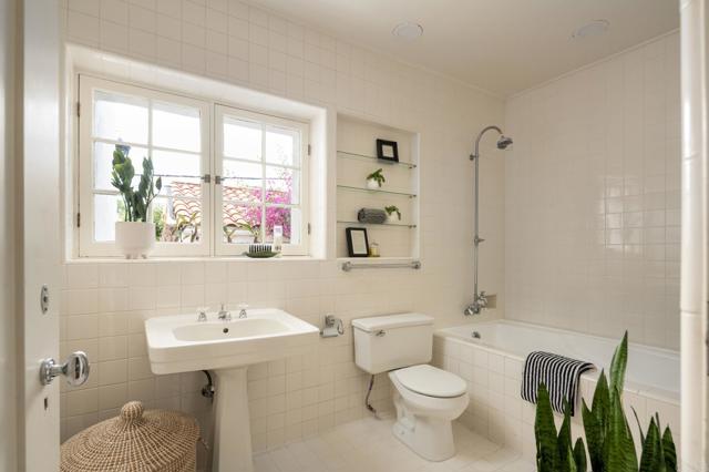 Detail Gallery Image 21 of 47 For 654 Bonair Pl, La Jolla,  CA 92037 - 5 Beds | 4 Baths