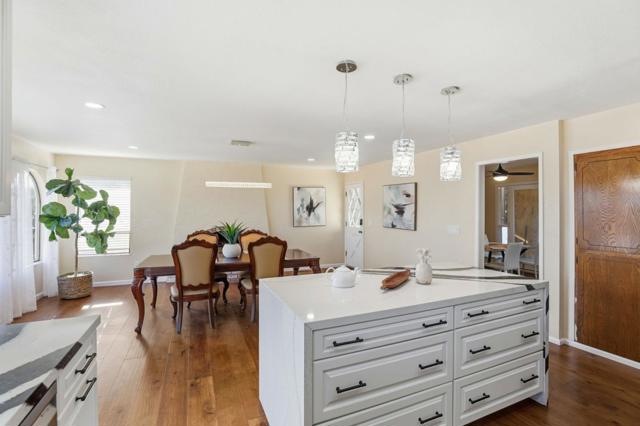 130 Georges Drive, Hollister CA: https://media.crmls.org/mediaz/faf7cb04-ff8a-421c-b587-8ff0f0e9b696.jpg