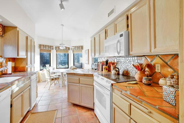 Detail Gallery Image 5 of 50 For 4728 Desert Vista Dr, Borrego Springs,  CA 92004 - 3 Beds | 3 Baths