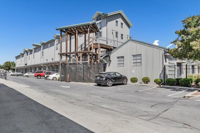 1777 Lafayette Street, Santa Clara CA: https://media.crmls.org/mediaz/faf83b40-8e20-4943-b7f3-5d8edcf710a3.jpg