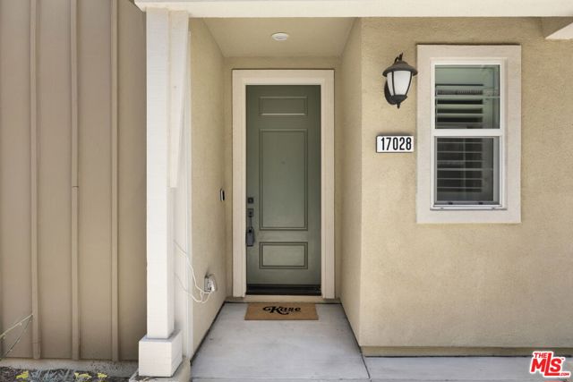 17028 Zion, Santa Clarita CA: https://media.crmls.org/mediaz/faf83da8-a747-4727-8d7f-ed272d60e00d.jpg