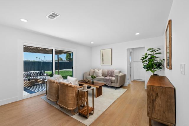 Detail Gallery Image 12 of 30 For 5044 Mount Durban Dr, San Diego,  CA 92117 - 3 Beds | 2 Baths