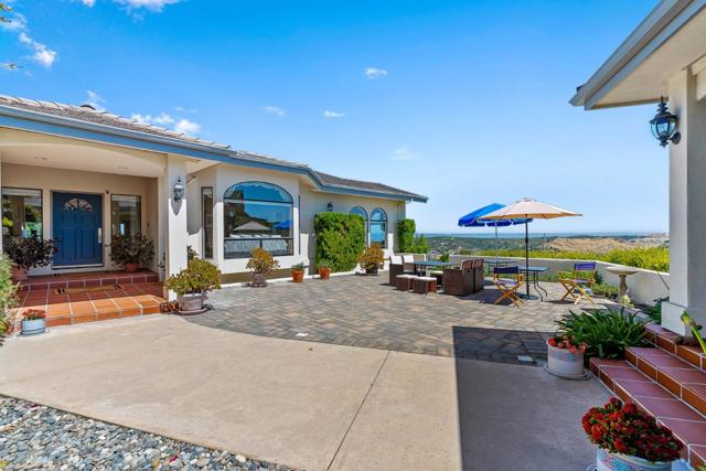 25611 Whip Road, Monterey CA: https://media.crmls.org/mediaz/faf8e0d5-7153-480d-af7b-87eaac864df4.jpg