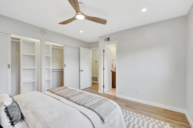 11384 Almazon St, San Diego CA: https://media.crmls.org/mediaz/faf98e45-46c7-40b7-b788-23ea047509c8.jpg