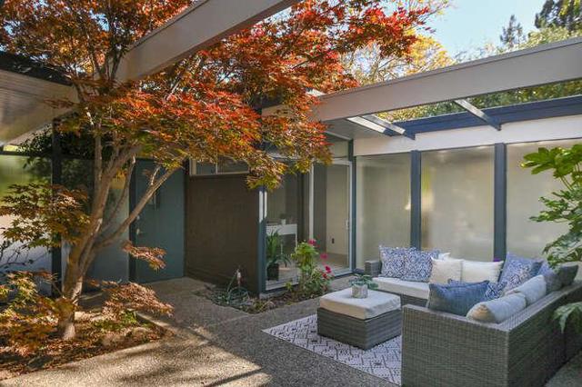 812 San Francisco Court, Stanford CA: https://media.crmls.org/mediaz/faf99605-136a-40ba-b0d1-bfda7852f22c.jpg