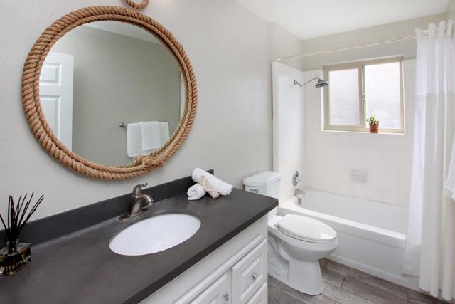 217 Valencia Avenue, Aptos CA: https://media.crmls.org/mediaz/faf99e0a-71f2-43fa-9cd7-e841118e17cc.jpg
