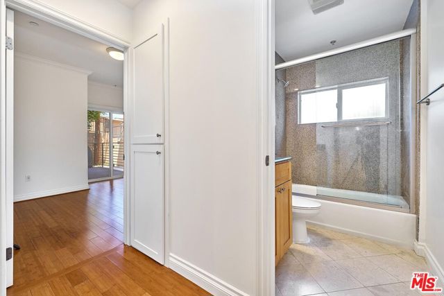 3061 W 12th Place, Los Angeles CA: https://media.crmls.org/mediaz/faf9b822-dc27-4d12-8af3-322aa5b3f0d4.jpg