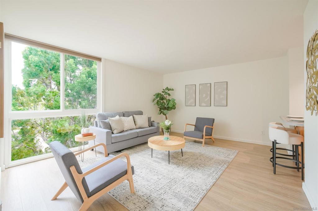 3050 Rue Dorleans #321