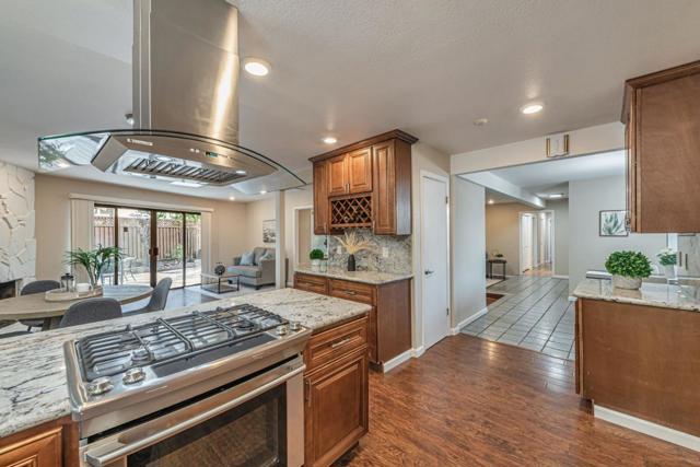 16904 Spencer Avenue, Los Gatos CA: https://media.crmls.org/mediaz/fafbf2d4-0904-413b-af7f-838917605c59.jpg