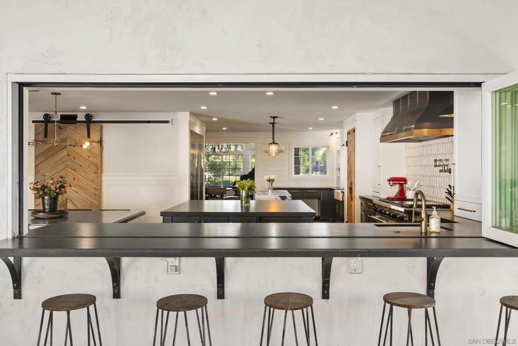 MLS #250043061SD image #27