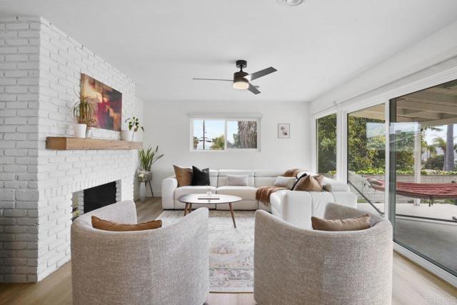 7255 Volta Court, San Diego CA: https://media.crmls.org/mediaz/fafe6b97-71b4-469e-be57-96f982981db8.jpg