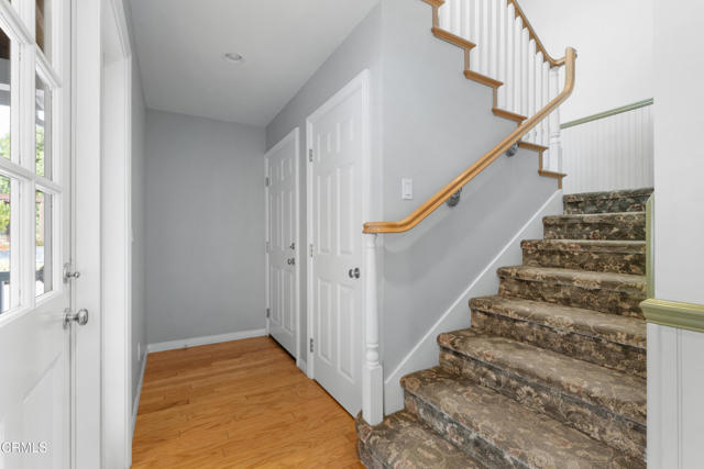 2102 Buena Vista Drive, Camarillo CA: https://media.crmls.org/mediaz/fafe9ffe-c01a-4328-b851-dbc700abe37b.jpg